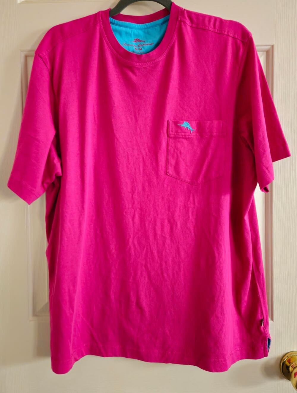 Men's Tommy Bahama SS Pink T-shirt Medium Soft Crew Neck Island Hawaiian Vaca